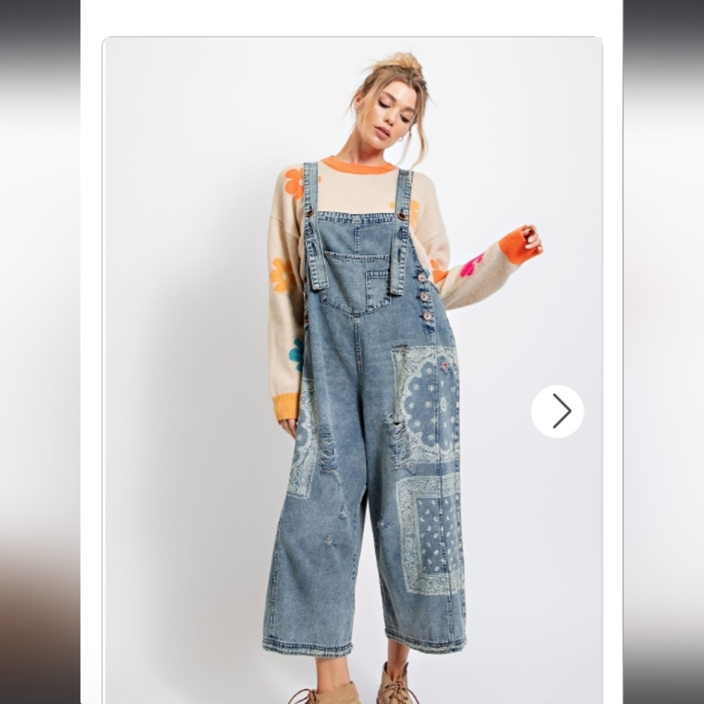 Three Bird Nest Easel bandana print oversized overalls M